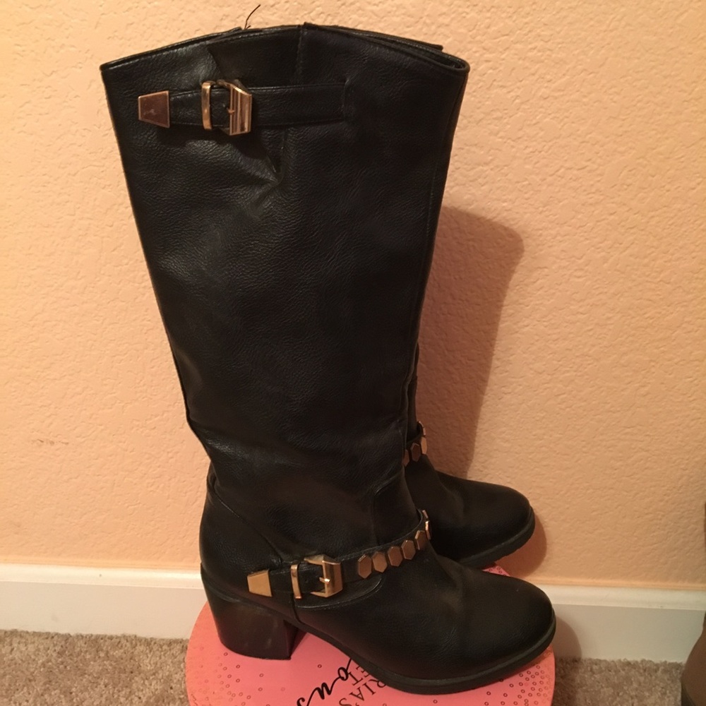 Black and gold boots